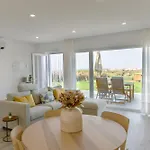 בית נופש Marlin House Vii